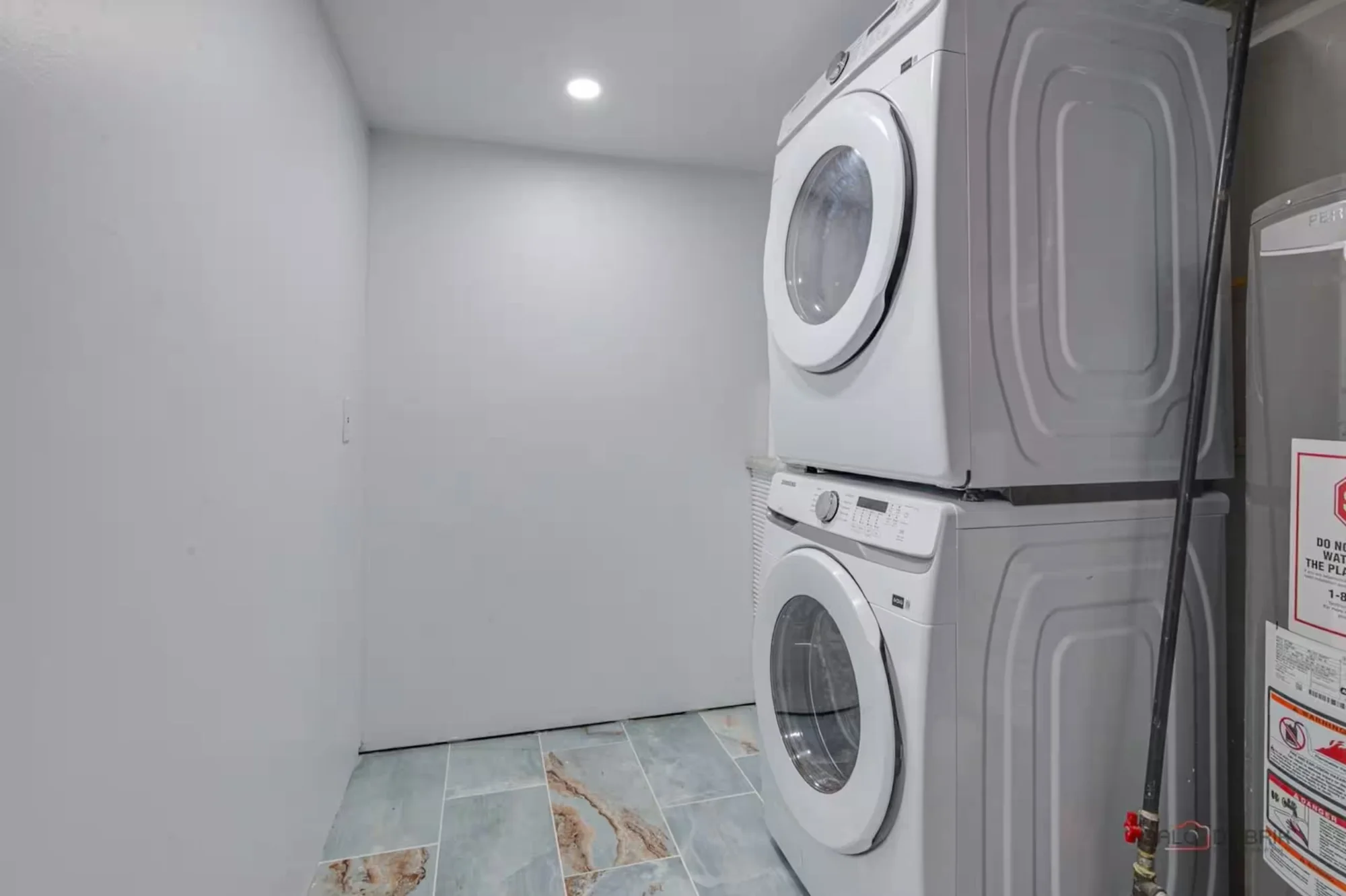 Laundry facilities at Bluejacket Bungalow